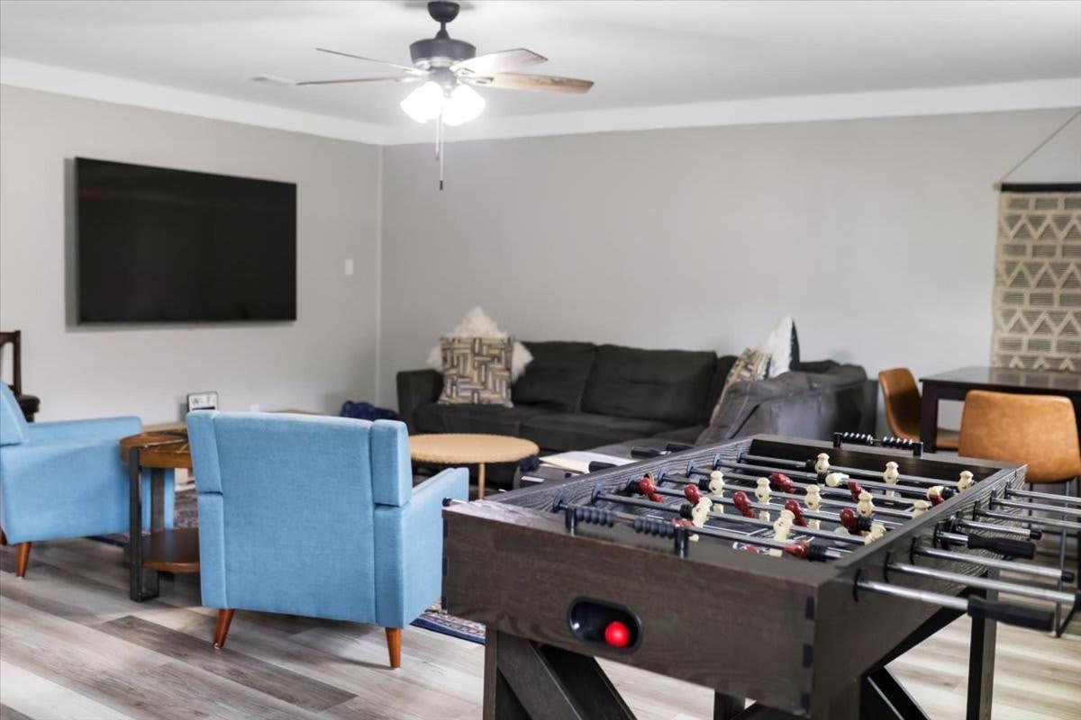 Ranch Home Gem 5Br Home Sleeps 12 With Game Room Gulfport Zewnętrze zdjęcie