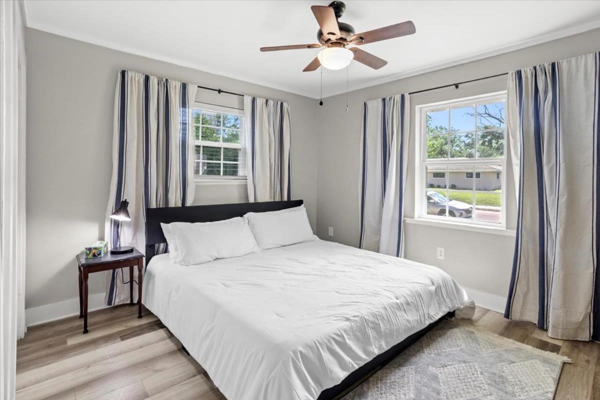 Ranch Home Gem 5Br Home Sleeps 12 With Game Room Gulfport Zewnętrze zdjęcie