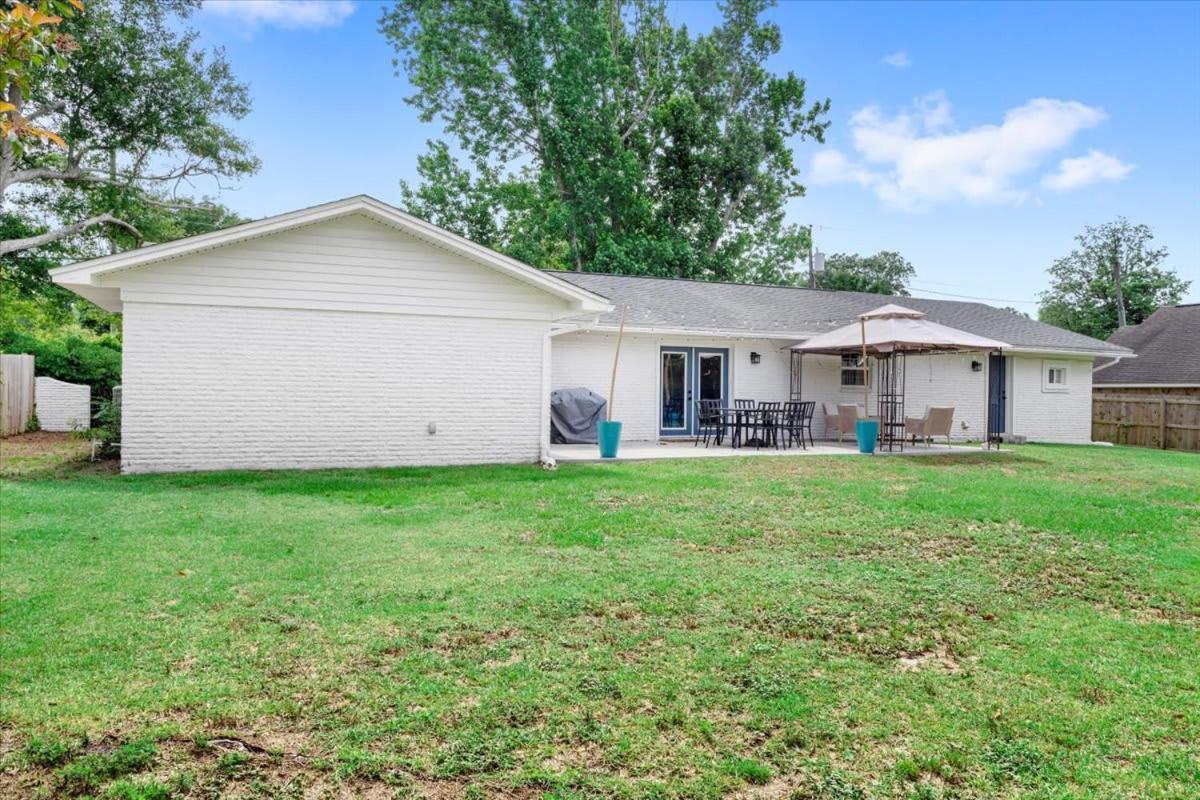Ranch Home Gem 5Br Home Sleeps 12 With Game Room Gulfport Zewnętrze zdjęcie