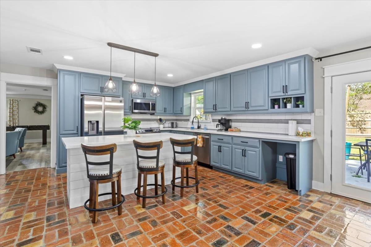 Ranch Home Gem 5Br Home Sleeps 12 With Game Room Gulfport Zewnętrze zdjęcie